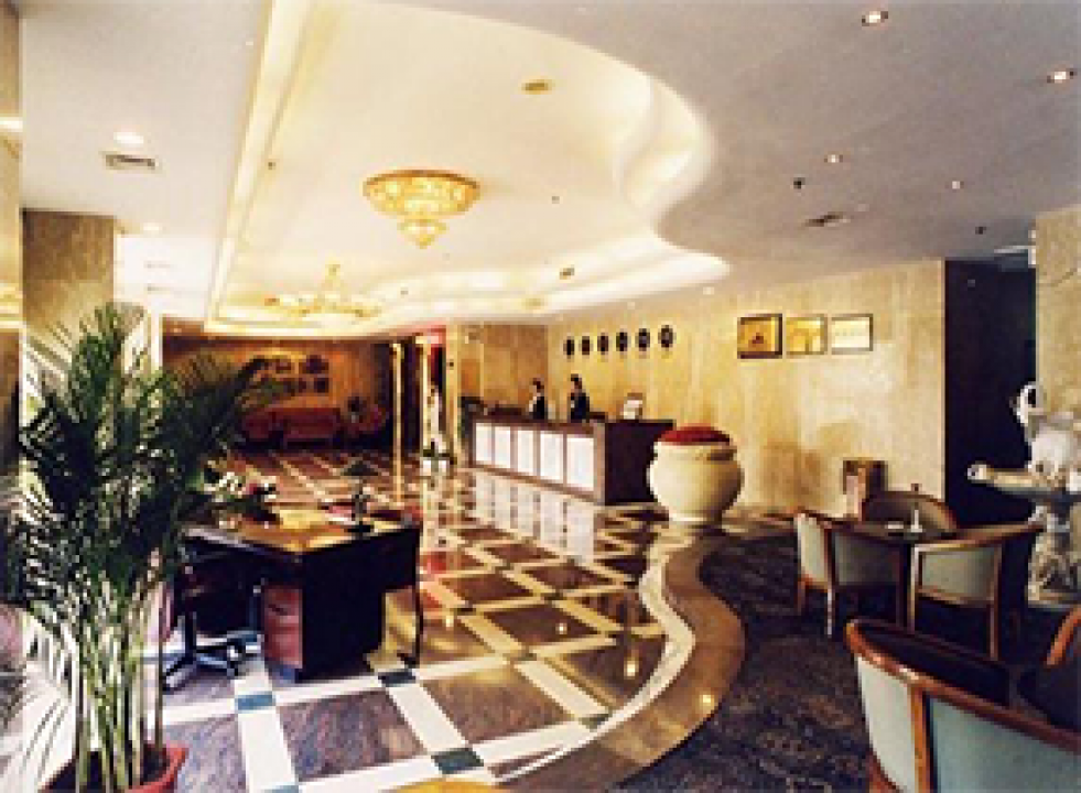 華云大酒店中央空調(diào)、熱水改造工程